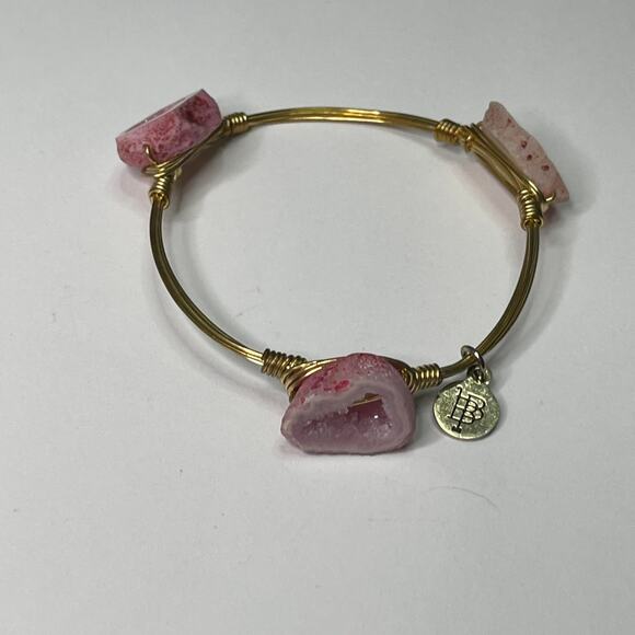 BOURBON & BOWETIES gold tone bracelet bangle PINK Druzy signed jewelry wire wrap - Picture 3 of 11